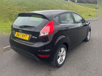 Used Ford Fiesta 2017 for sale - 76064021: Photo
