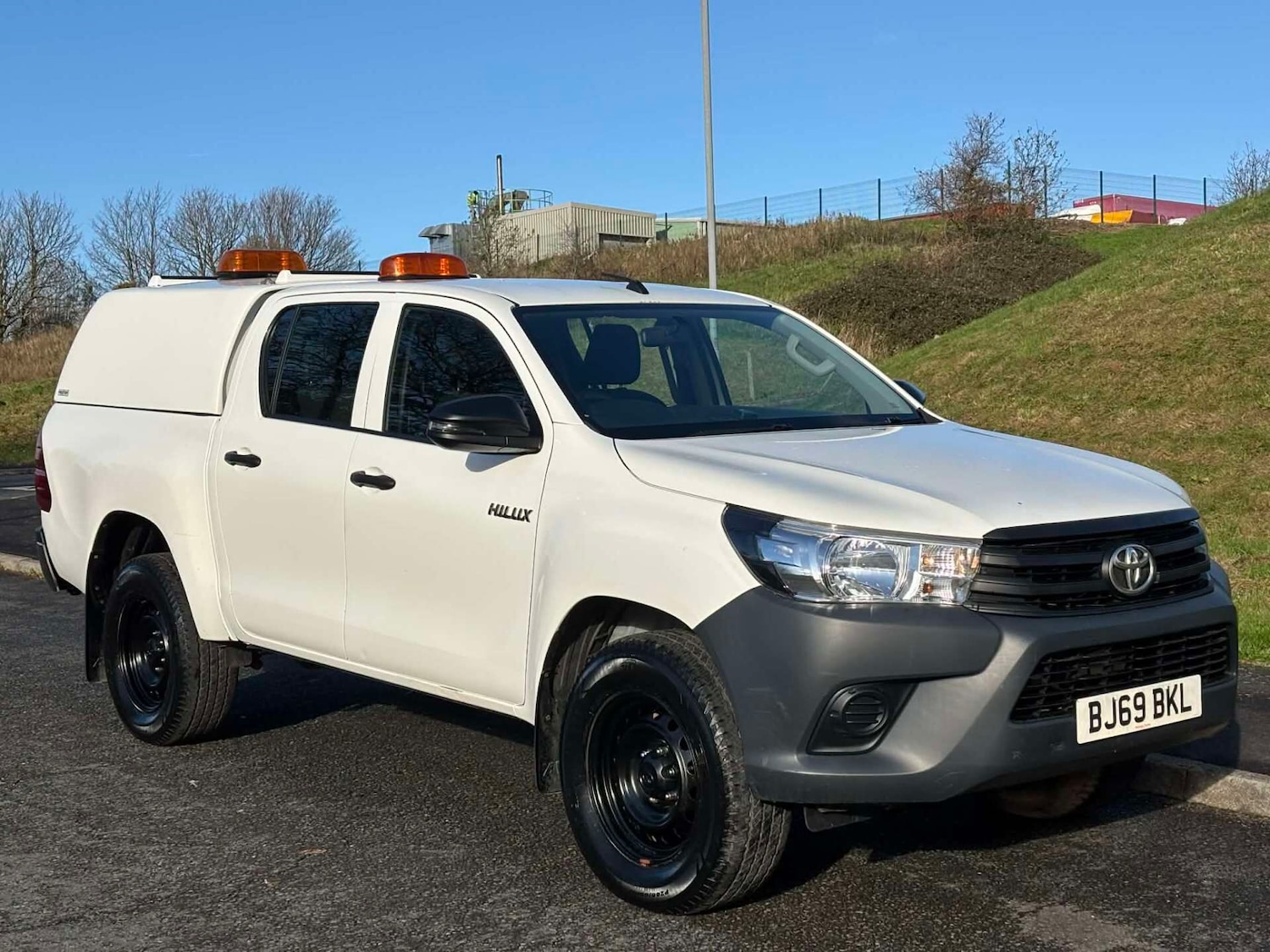 Used Toyota Hilux 2019 for sale - 76637330: Photo 1