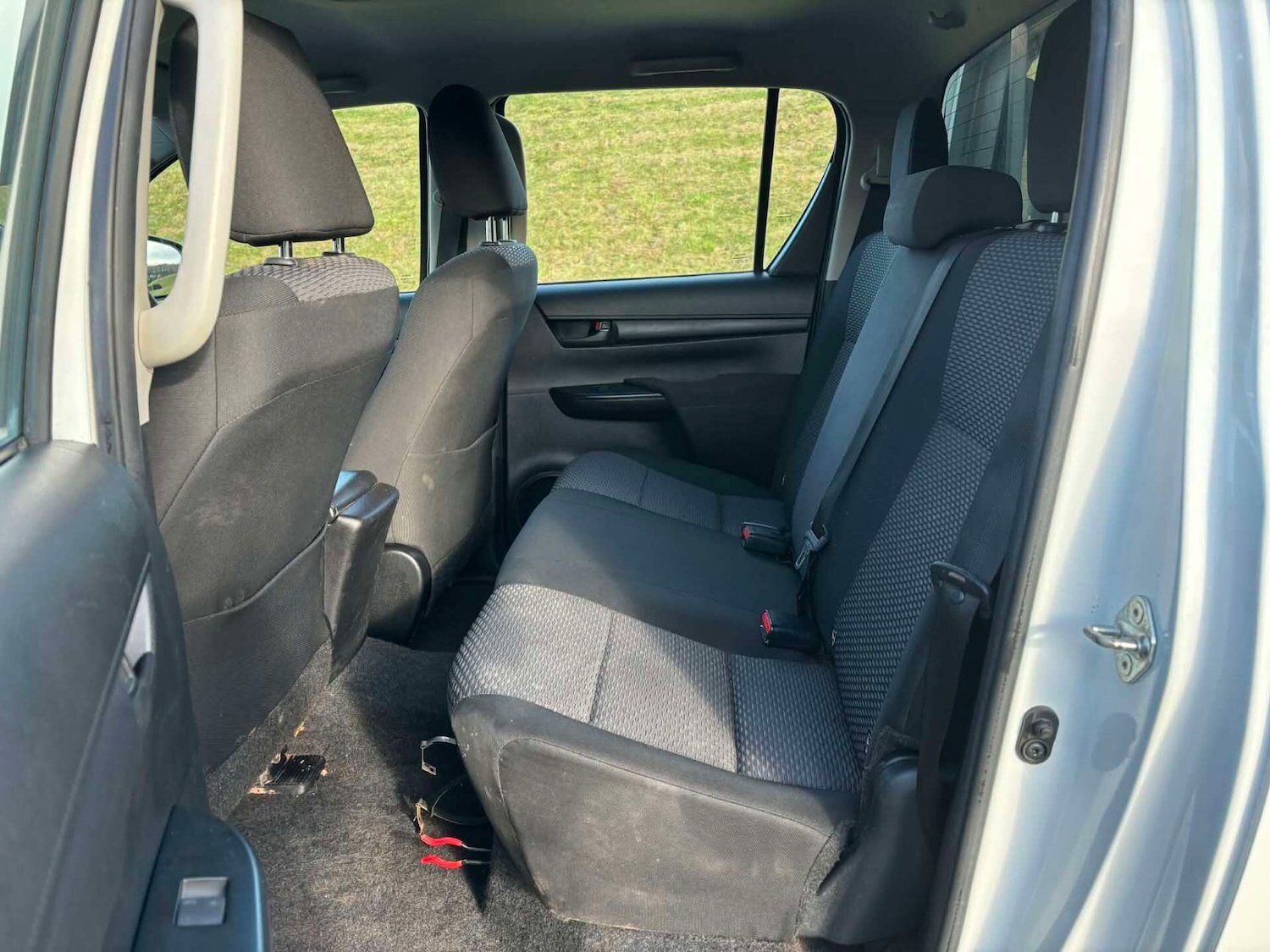 Used Toyota Hilux 2019 for sale - 76637330: Photo 12