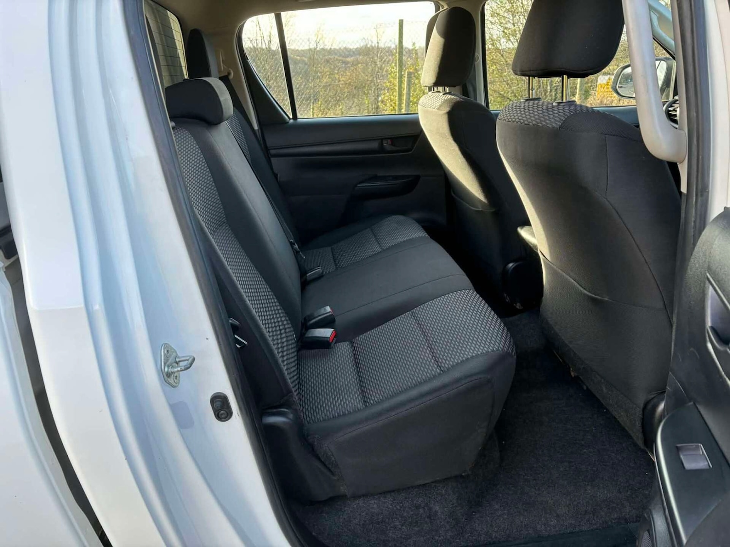 Used Toyota Hilux 2019 for sale - 76637330: Photo 13