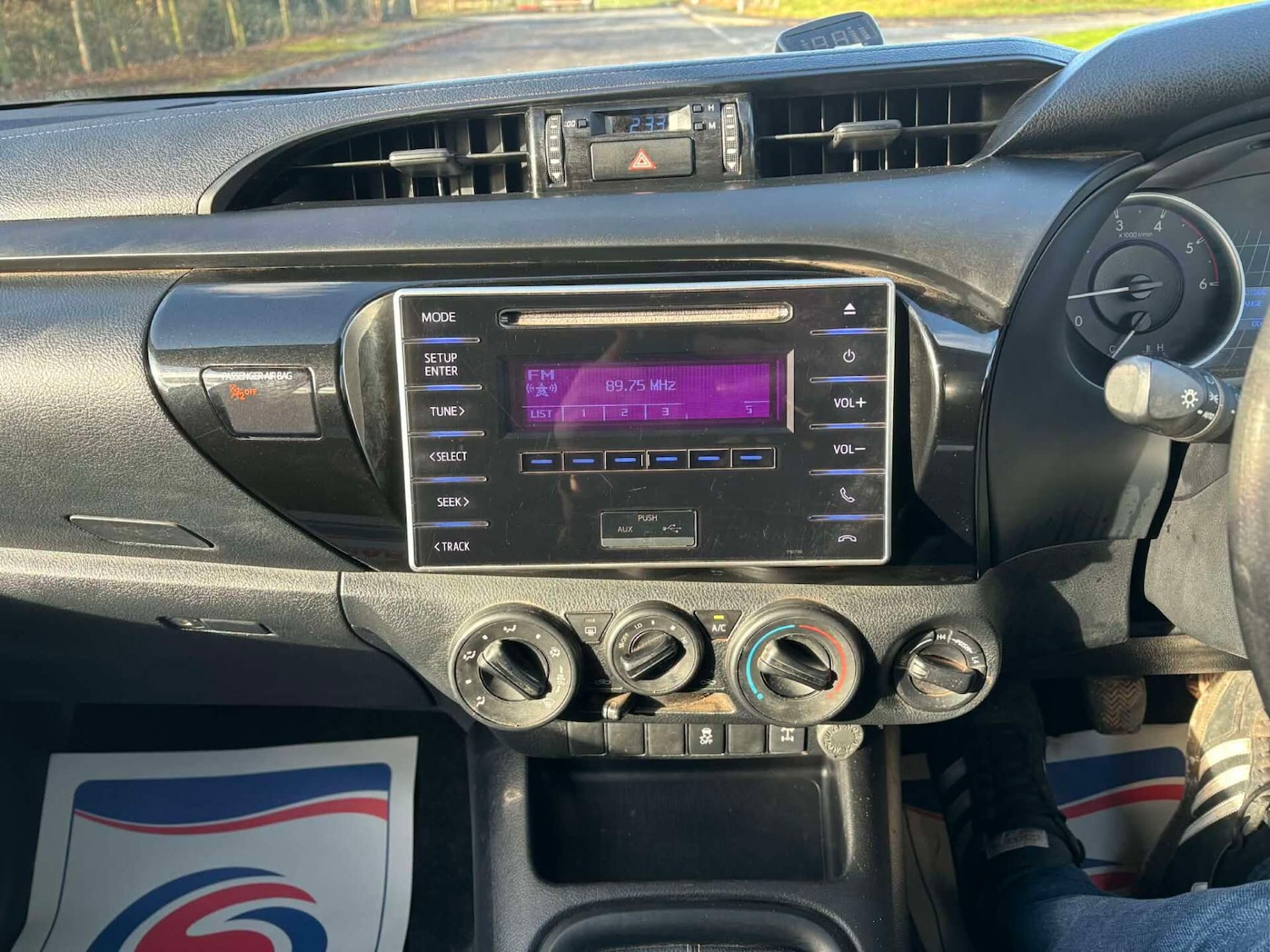 Used Toyota Hilux 2019 for sale - 76637330: Photo 16