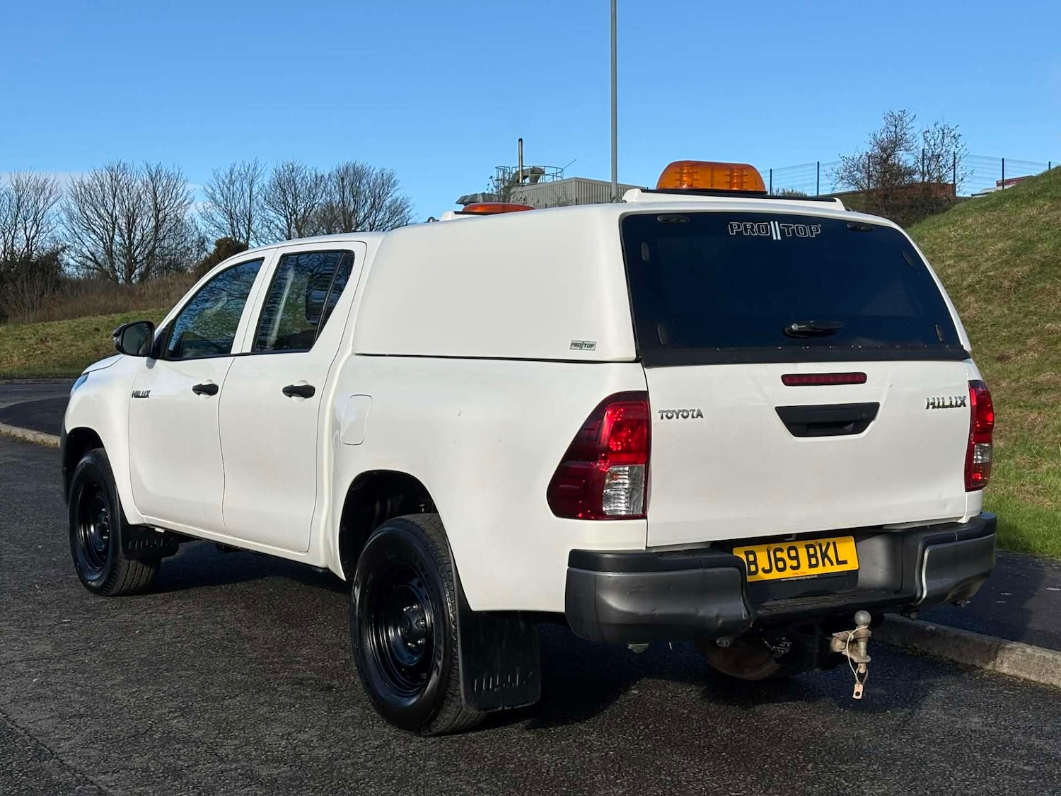 Used Toyota Hilux 2019 for sale - 76637330: Photo 6