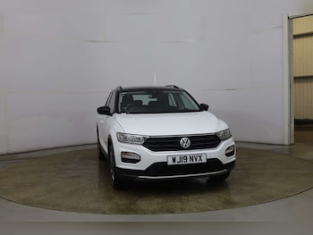 Used Volkswagen T-Roc 2019 for sale - 76941508: Photo