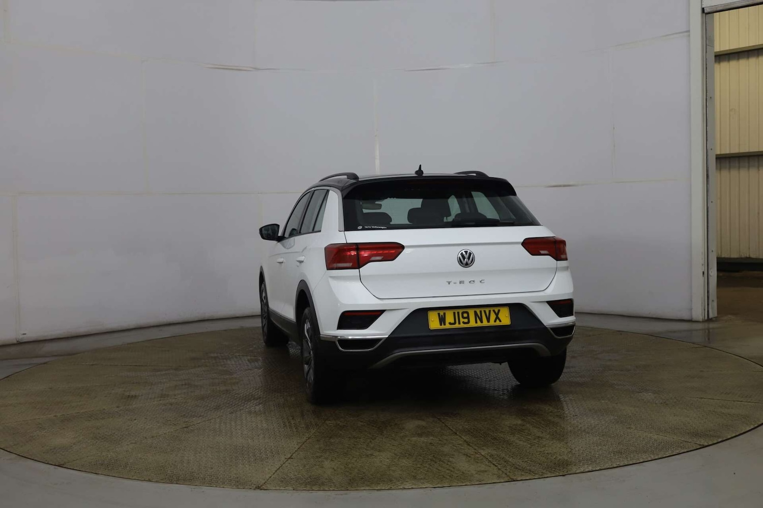 Used Volkswagen T-Roc 2019 for sale - 76941508: Photo 5