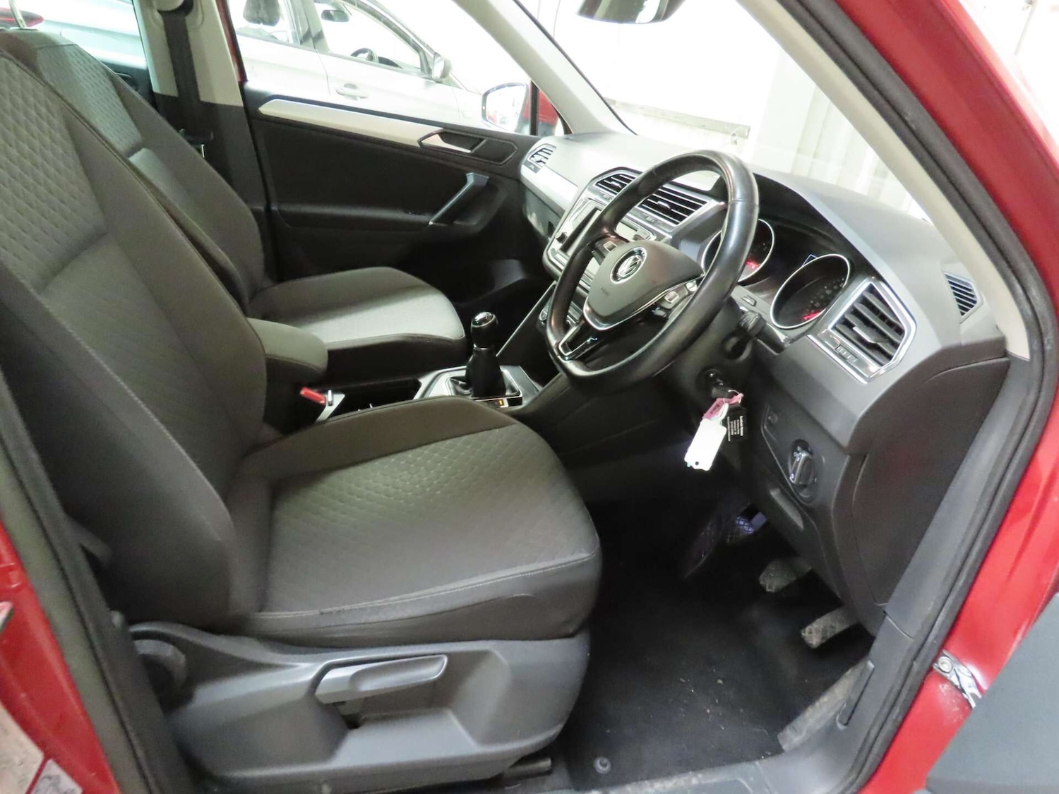 Used Volkswagen Tiguan 2016 for sale - 77617945: Photo 7