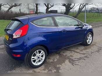 Used Ford Fiesta 2016 for sale - 77700998: Photo