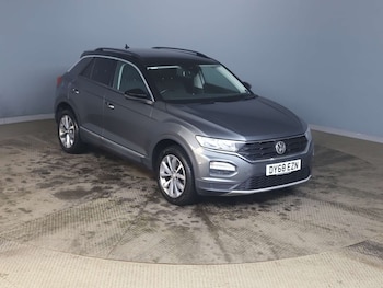 Used Volkswagen T-Roc 2018 for sale - 77719085: Photo