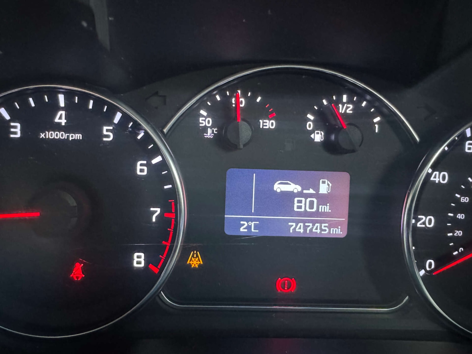 Used Kia Carens 2014 for sale - 77543725: Photo 12