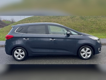 Used Kia Carens 2014 for sale - 77543725: Photo