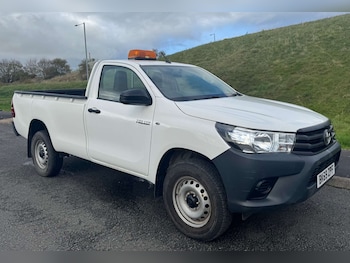 Used Toyota Hilux 2019 for sale - 76392384: Photo