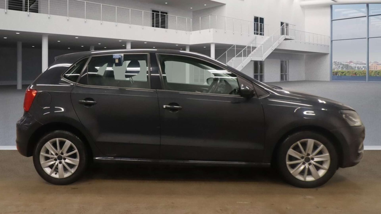 Used Volkswagen Polo 2014 for sale - 77149606: Photo 5