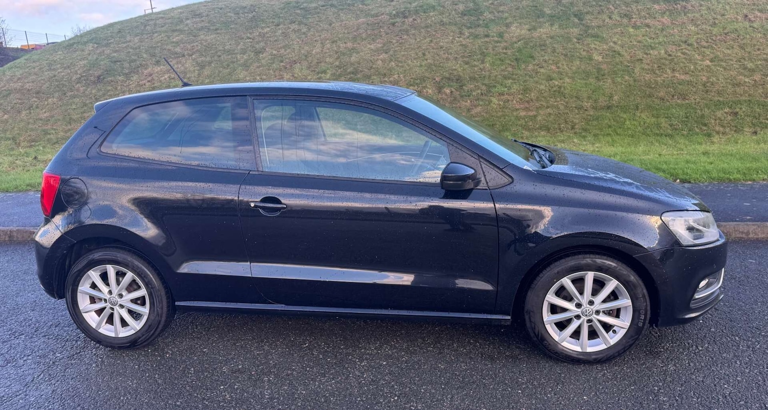 Used Volkswagen Polo 2016 for sale - 76748076: Photo 3