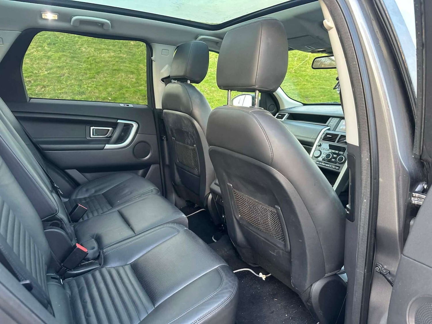 Used Land Rover Discovery Sport 2015 for sale - 77844835: Photo 12