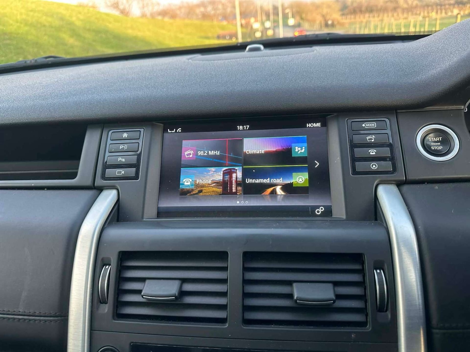 Used Land Rover Discovery Sport 2015 for sale - 77844835: Photo 15