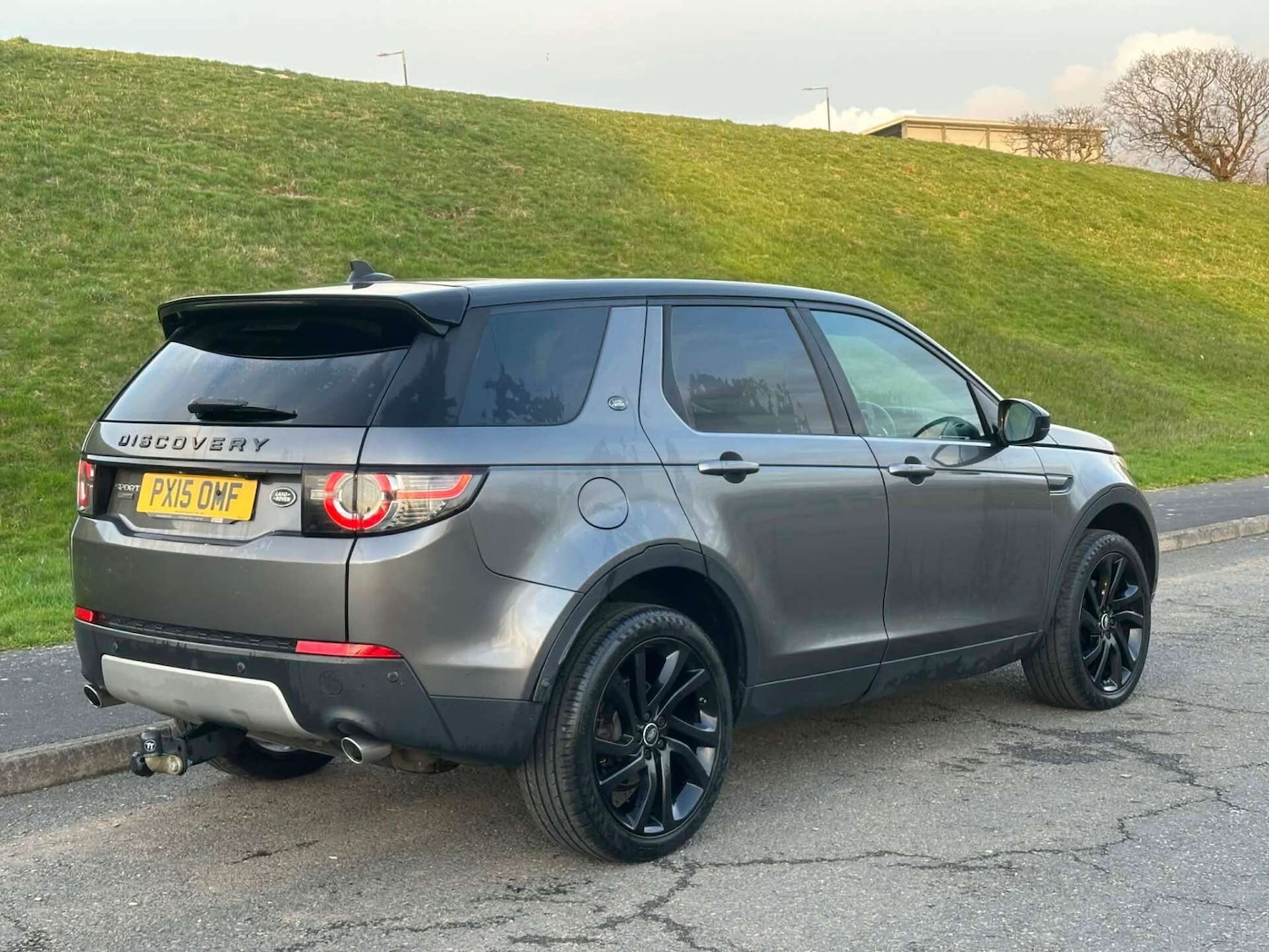 Used Land Rover Discovery Sport 2015 for sale - 77844835: Photo 4