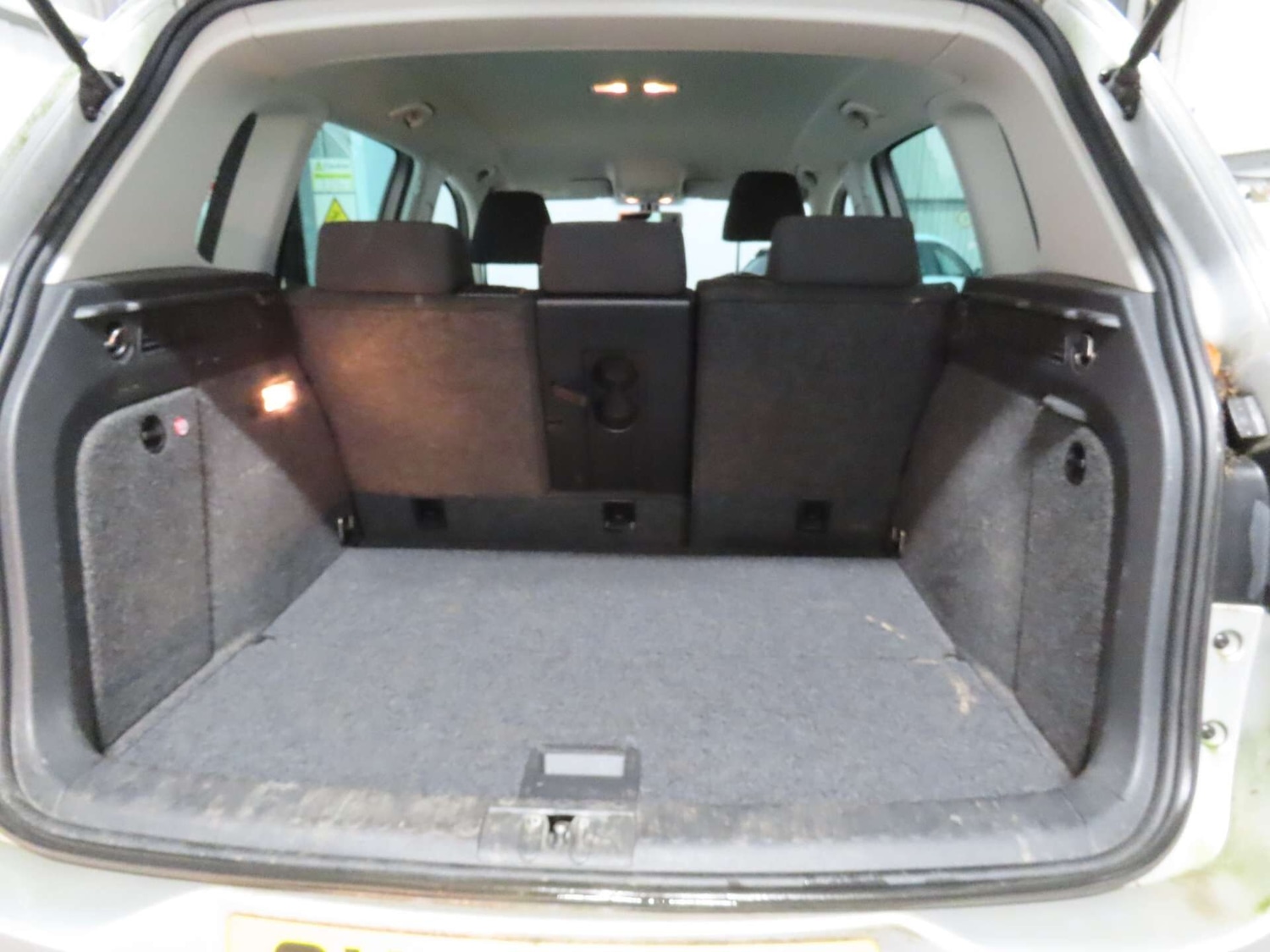 Used Volkswagen Tiguan 2015 for sale - 76968496: Photo 12