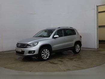 Used Volkswagen Tiguan 2015 for sale - 76968496: Photo