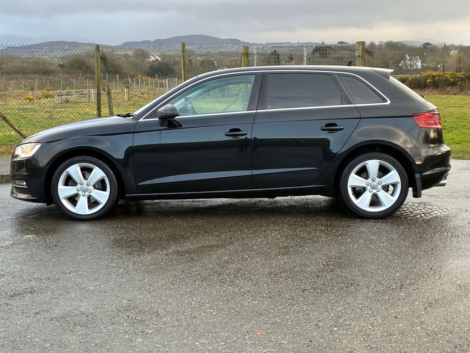 Used Audi A3 2014 for sale - 77888316: Photo 4