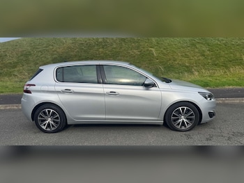 Used Peugeot 308 2016 for sale - 76142773: Photo 3