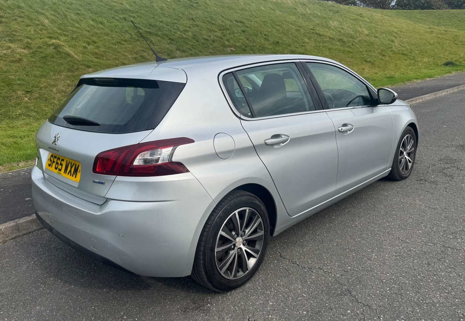 Used Peugeot 308 2016 for sale - 76142773: Photo 4