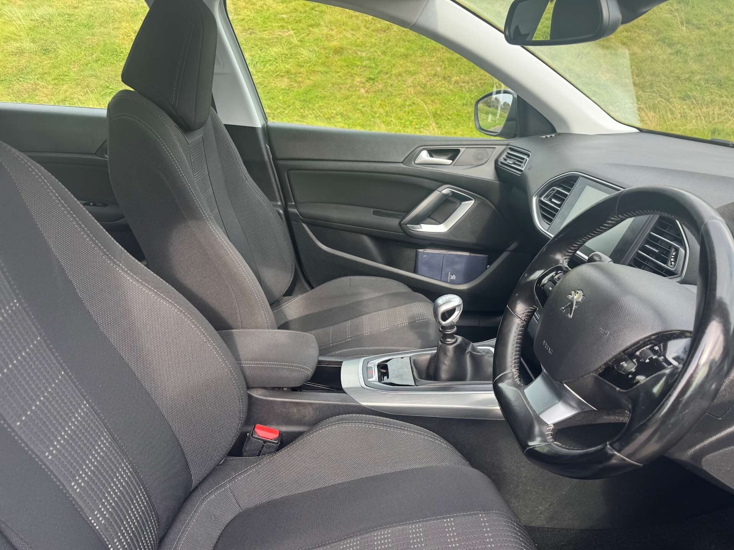 Used Peugeot 308 2016 for sale - 76142773: Photo 6