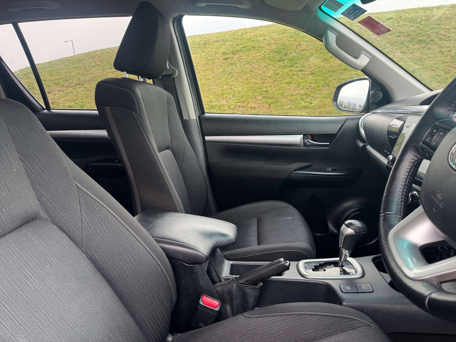 Used Toyota Hilux 2021 for sale - 77211340: Photo 7