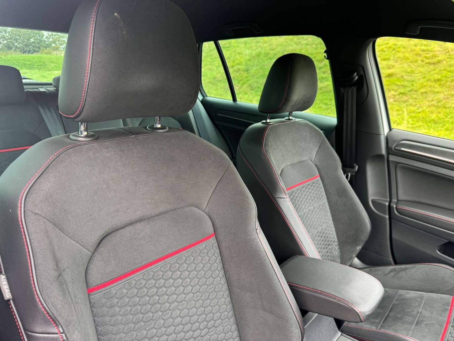 Used Volkswagen Golf 2018 for sale - 76142779: Photo 8