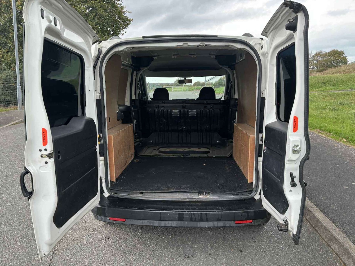 Used Fiat Doblo 2014 for sale - 76316431: Photo 9