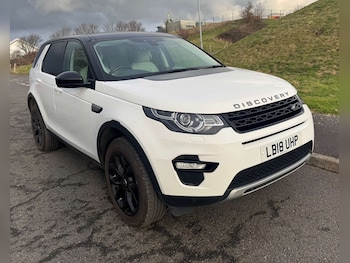 Land Rover Discovery Sport feature image