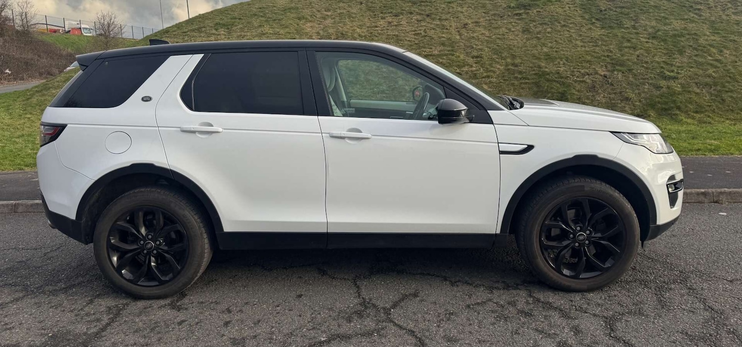 Used Land Rover Discovery Sport 2018 for sale - 77447664: Photo 3