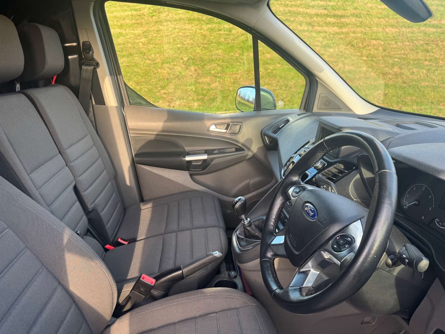 Used Ford Transit Connect 2020 for sale - 76631189: Photo 9