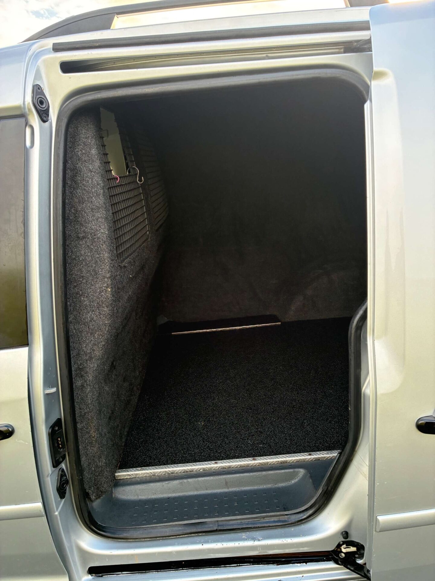 Used Volkswagen Caddy 2014 for sale - 77563696: Photo 8