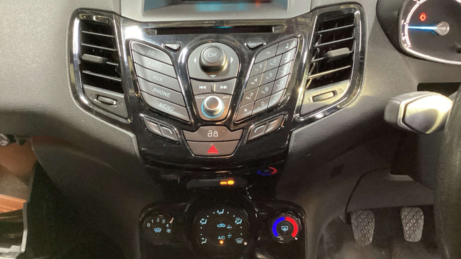 Used Ford Fiesta 2014 for sale - 77258367: Photo 11