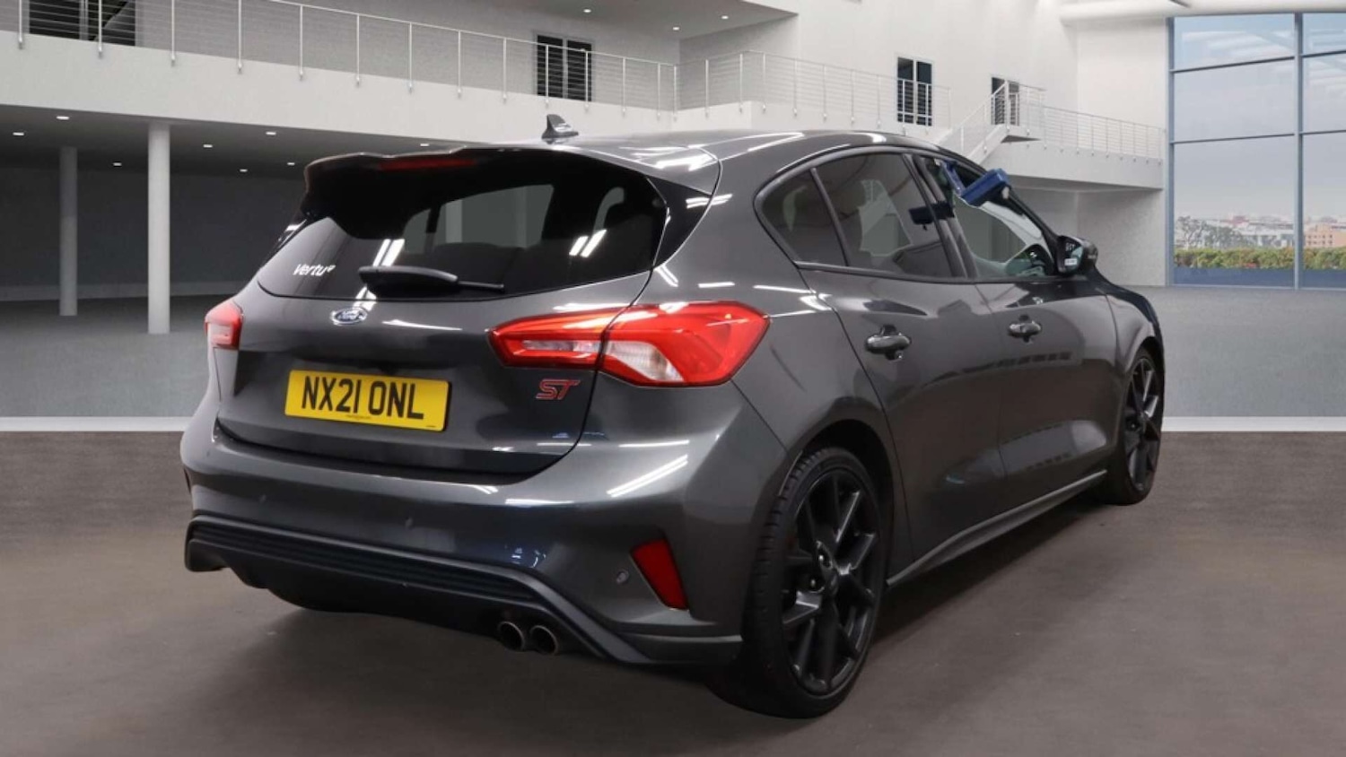 Used Ford Focus 2021 for sale - 76392372: Photo 4