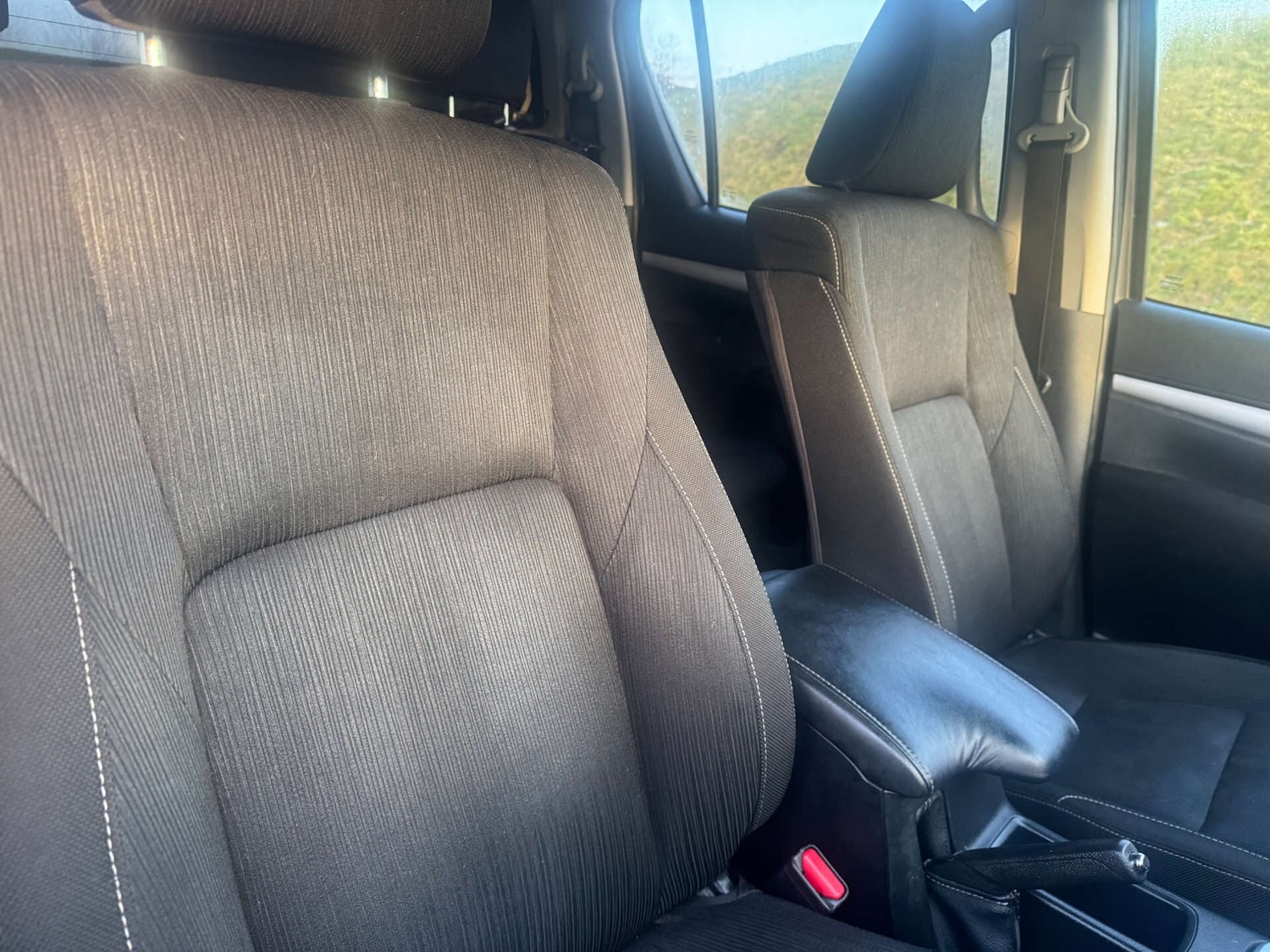 Used Toyota Hilux 2021 for sale - 77211336: Photo 3