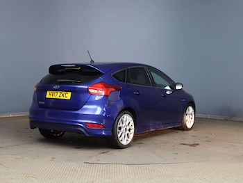 Used Ford Focus 2017 for sale - 77917408: Photo