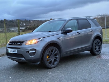 Used Land Rover Discovery Sport 2016 for sale - 77483331: Photo