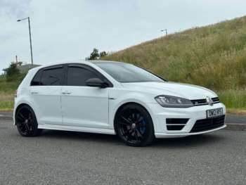 2016 (16) - 2.0 Golf R 4WD 5dr