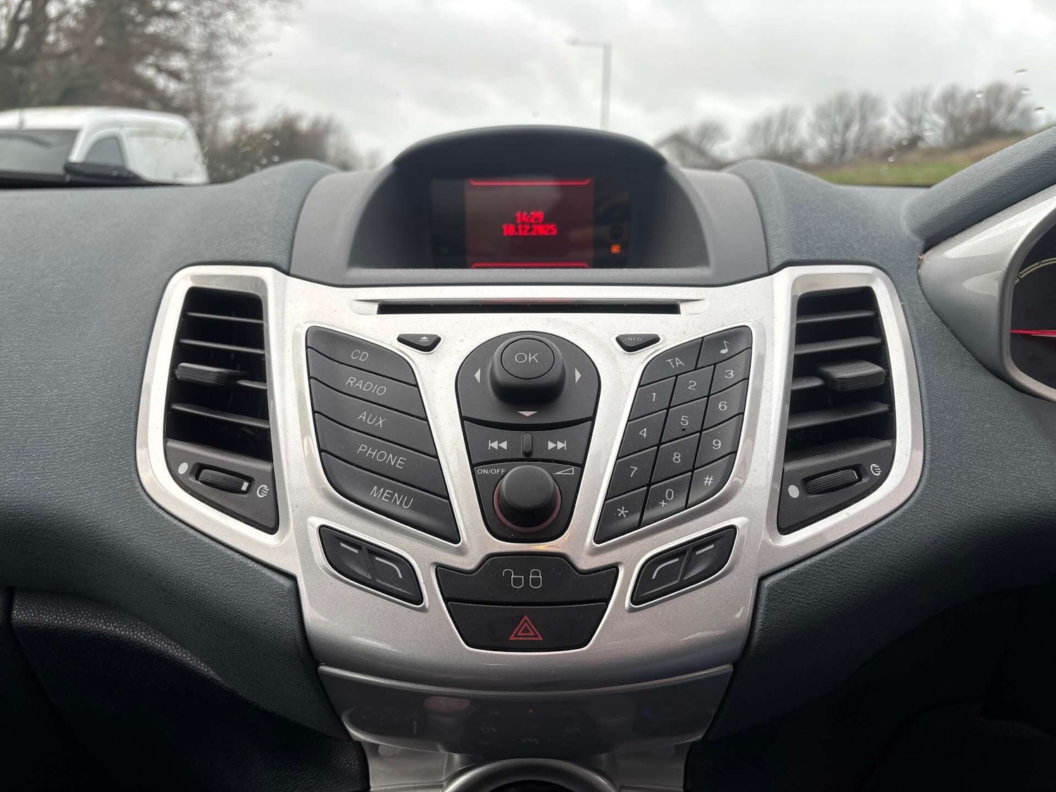 Used Ford Fiesta 2009 for sale - 76879542: Photo 12