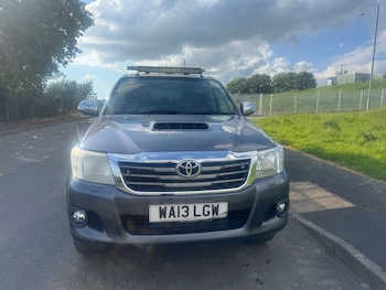 Used Toyota Hilux 2013 for sale - 78502025: Photo