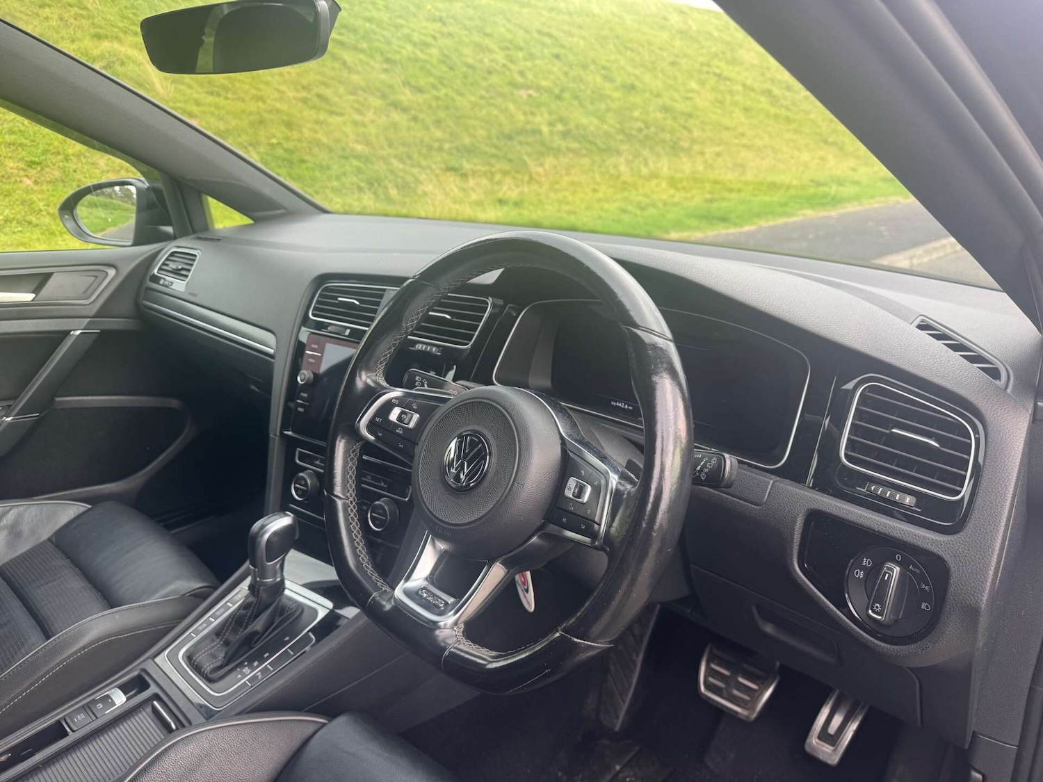 Used Volkswagen Golf 2017 for sale - 76142776: Photo 7