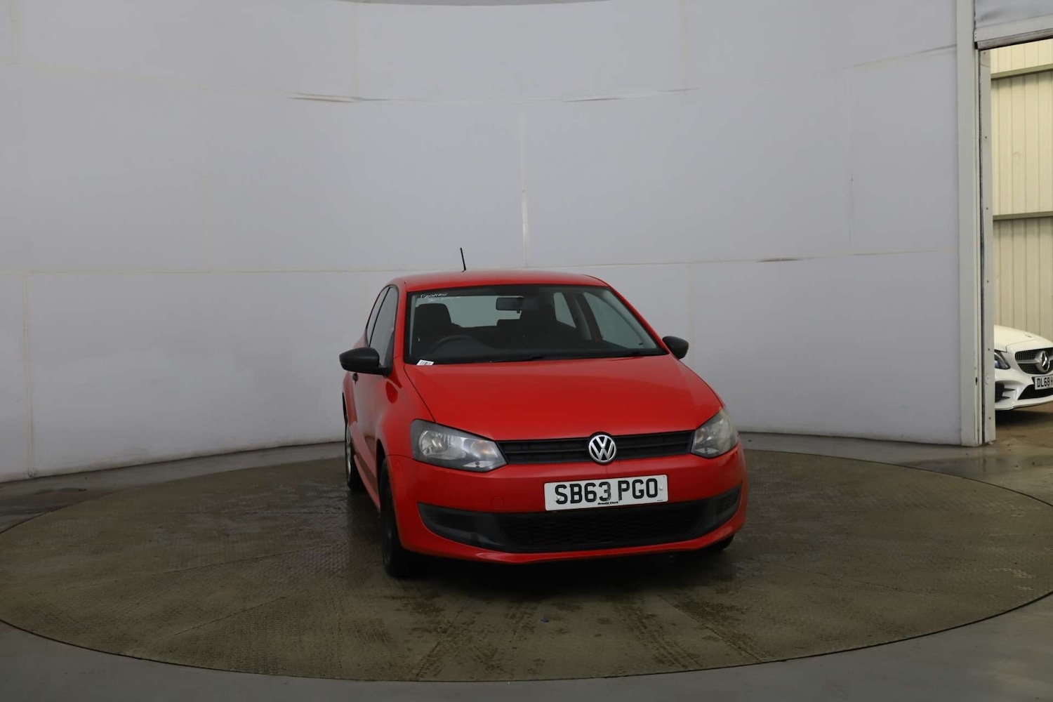 Used Volkswagen Polo 2013 for sale - 76476862: Photo 1