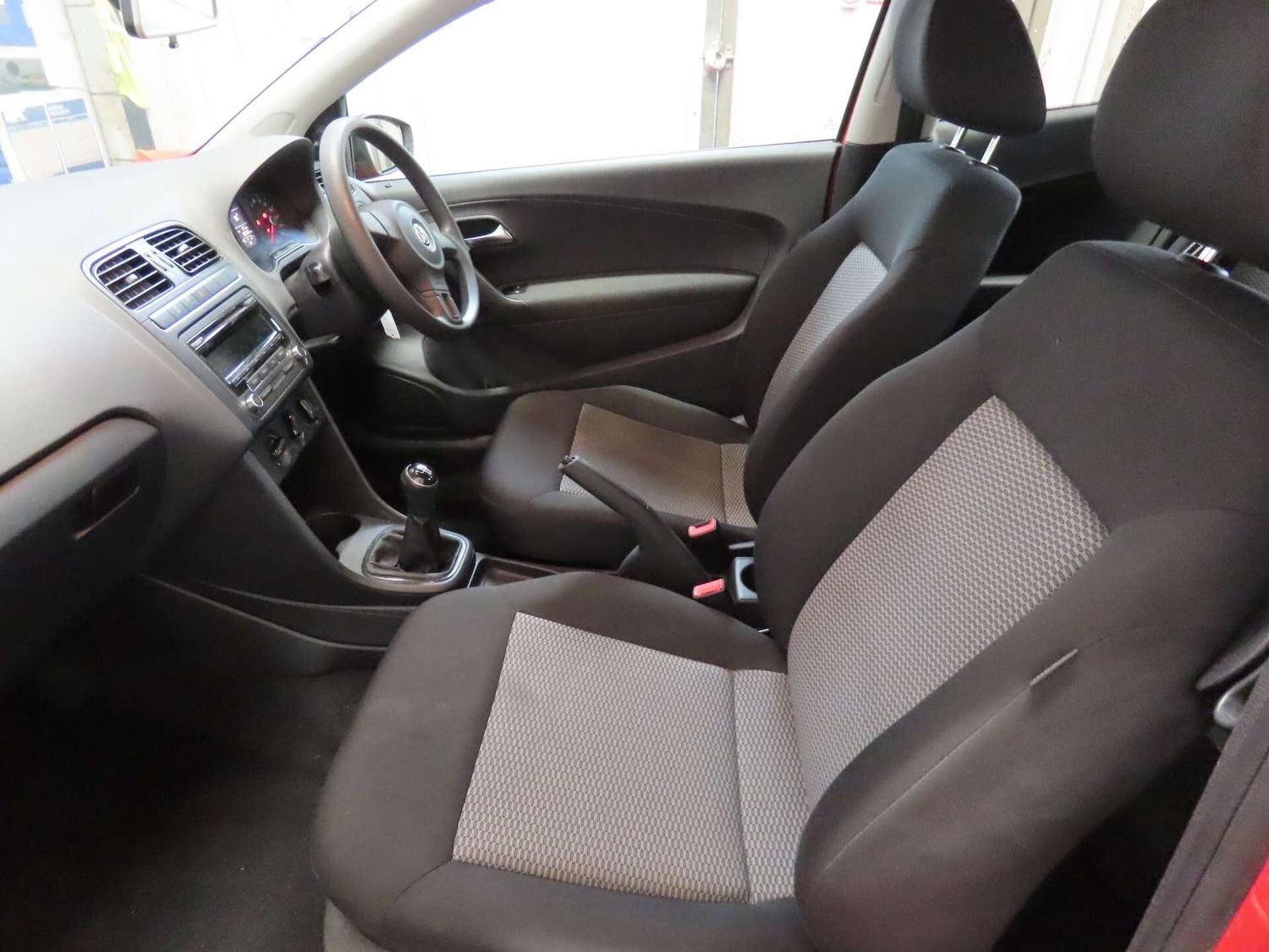 Used Volkswagen Polo 2013 for sale - 76476862: Photo 11