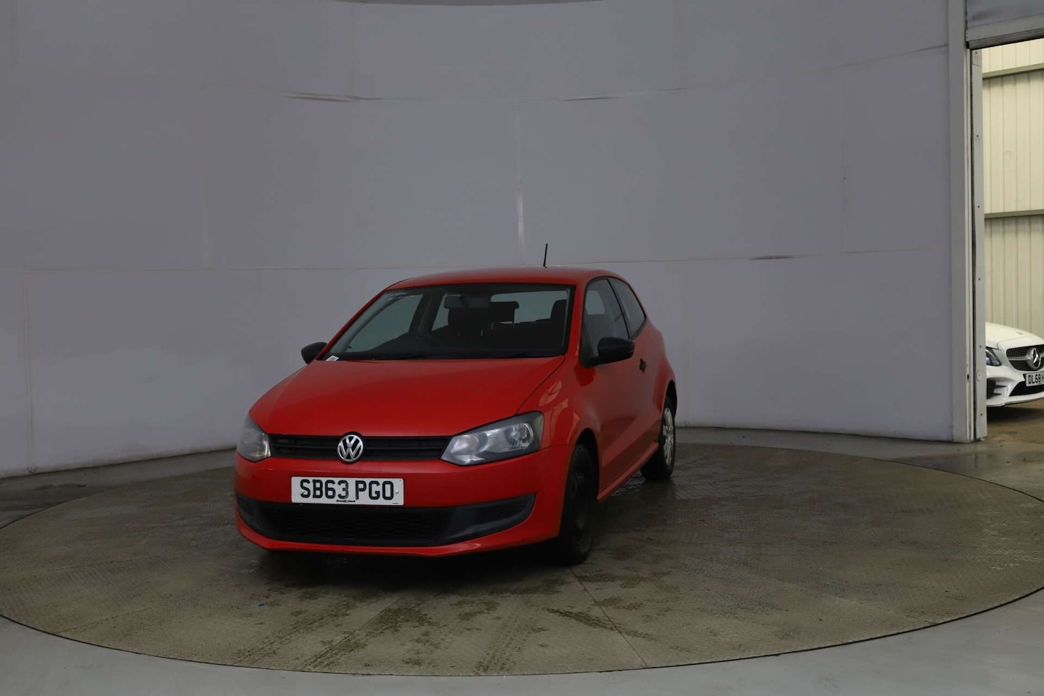 Used Volkswagen Polo 2013 for sale - 76476862: Photo 2