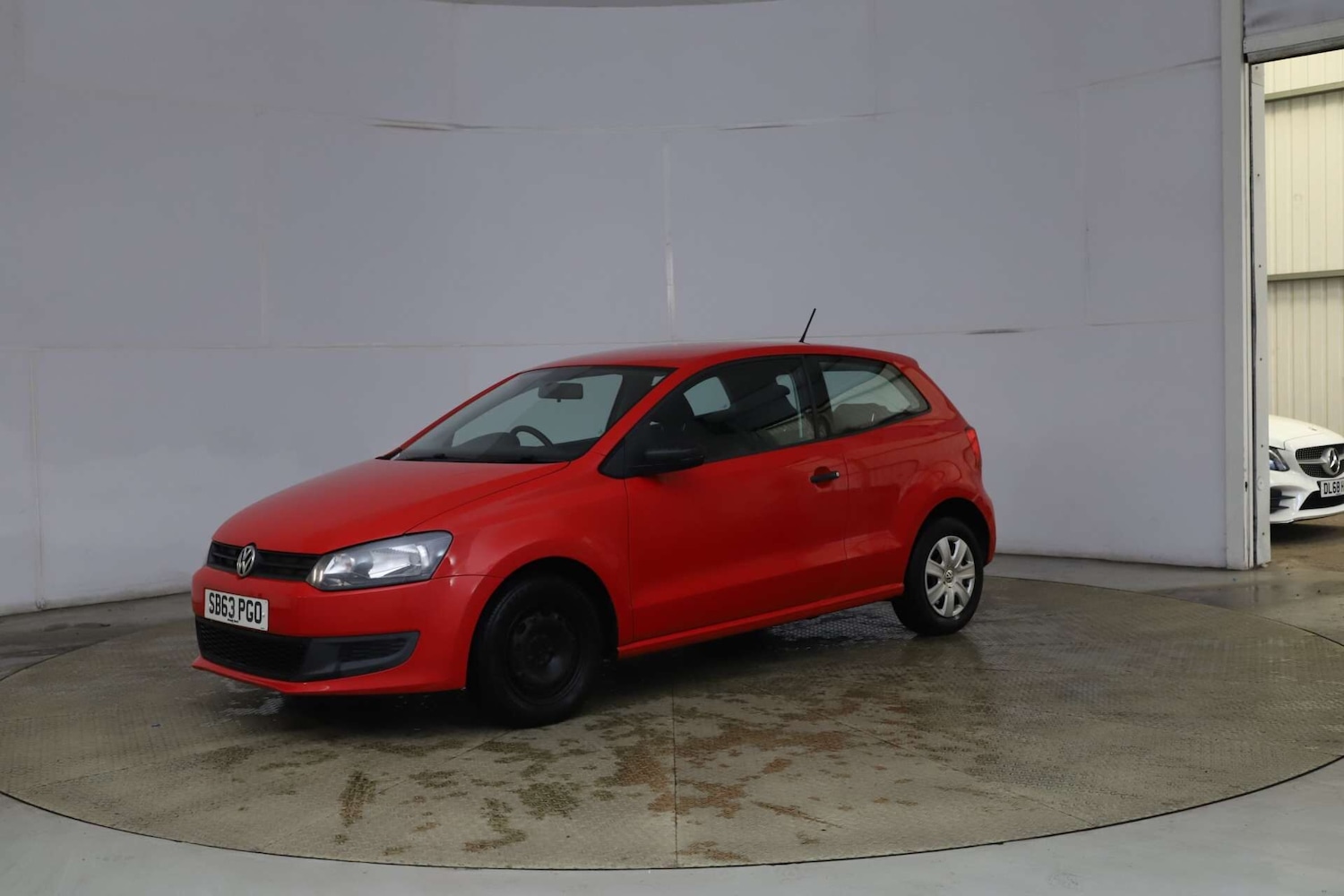 Used Volkswagen Polo 2013 for sale - 76476862: Photo 3