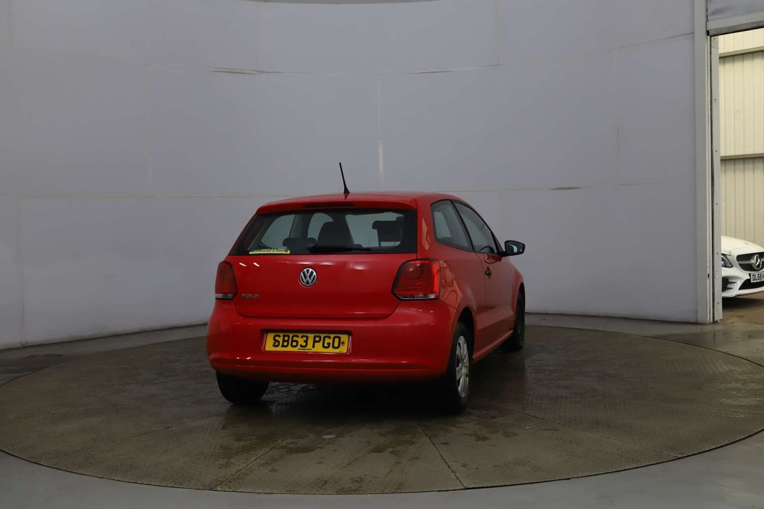 Used Volkswagen Polo 2013 for sale - 76476862: Photo 4
