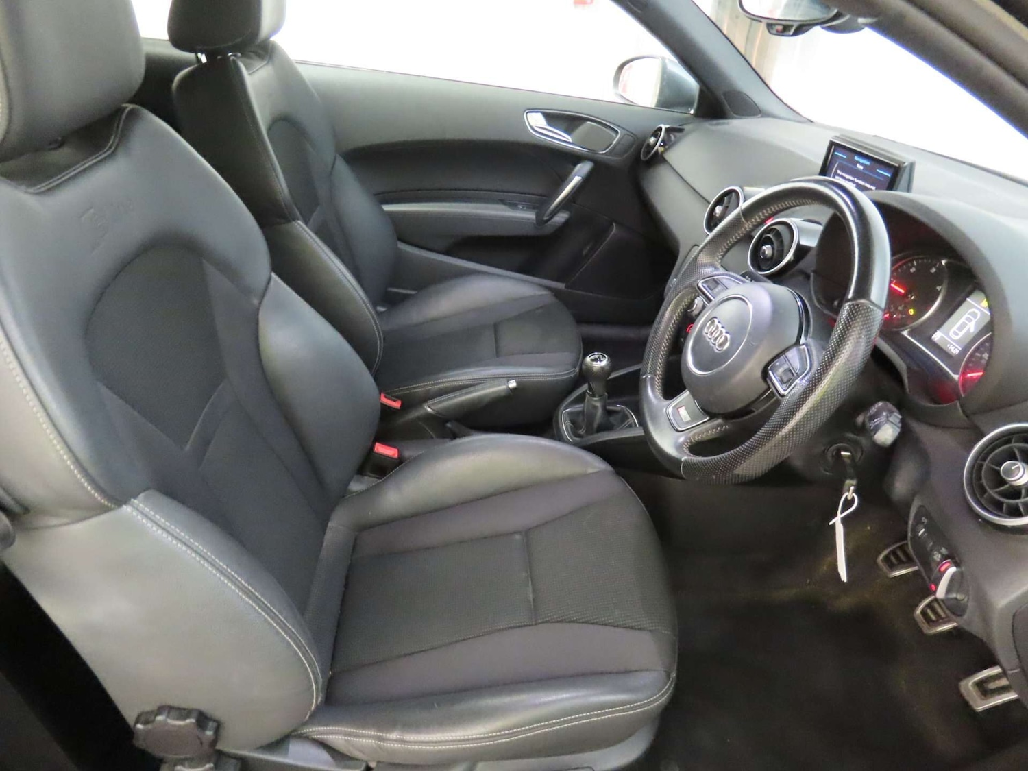 Used Audi A1 2015 for sale - 76961697: Photo 10