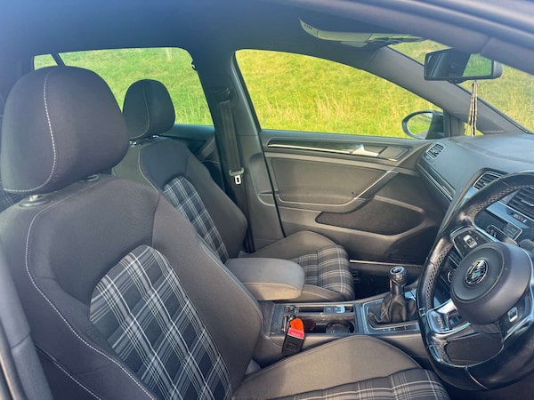 Used Volkswagen Golf 2014 for sale - 76324062: Photo 6