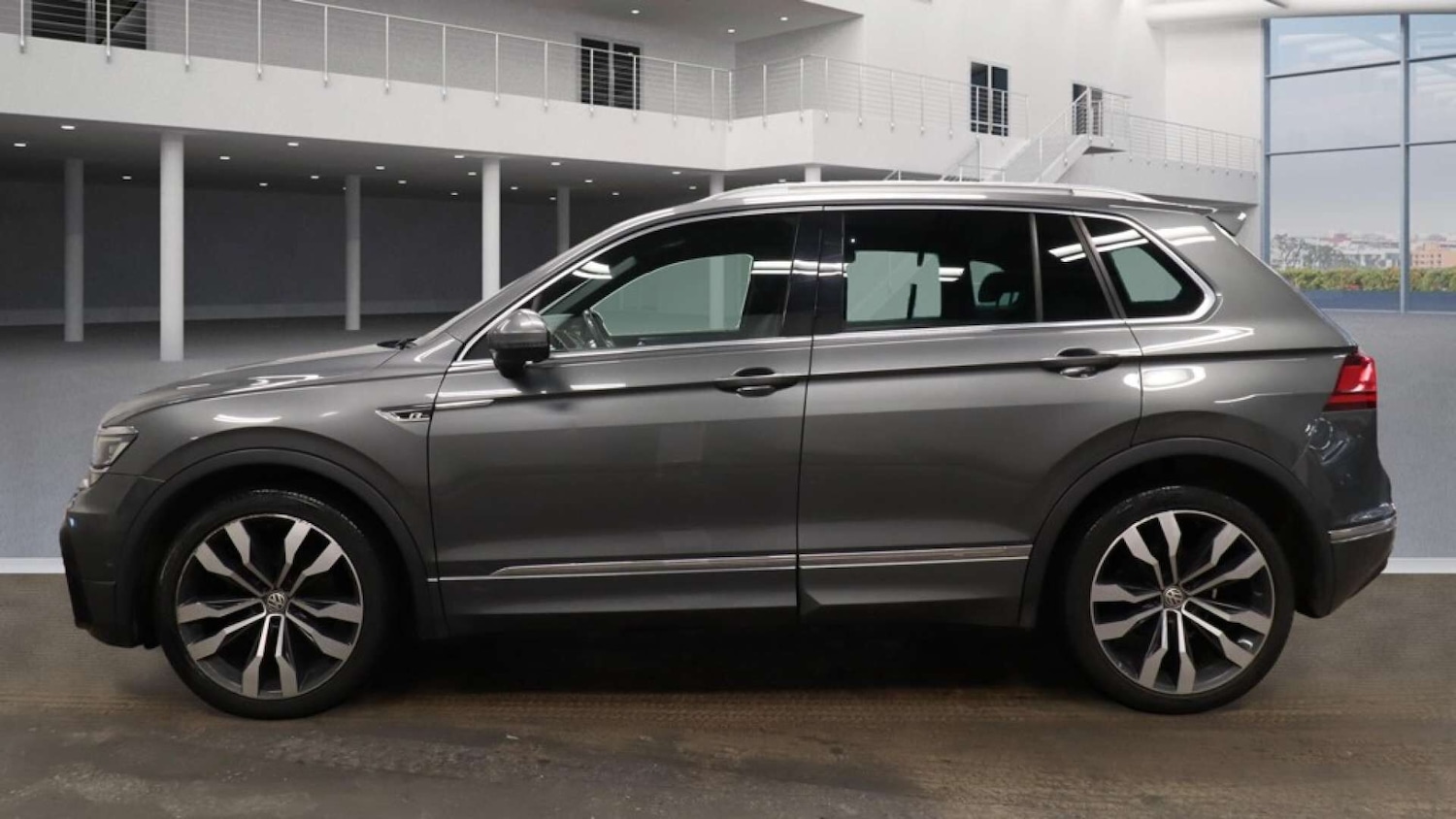 Used Volkswagen Tiguan 2016 for sale - 76776529: Photo 6