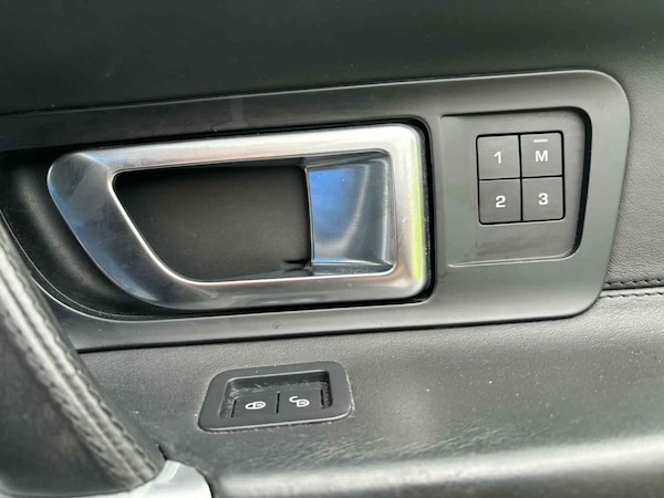 Used Land Rover Discovery Sport 2018 for sale - 76232937: Photo 19